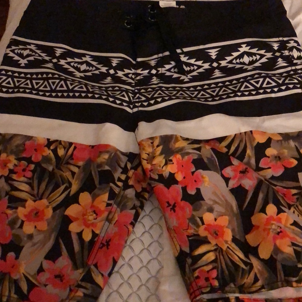 Men's board shorts